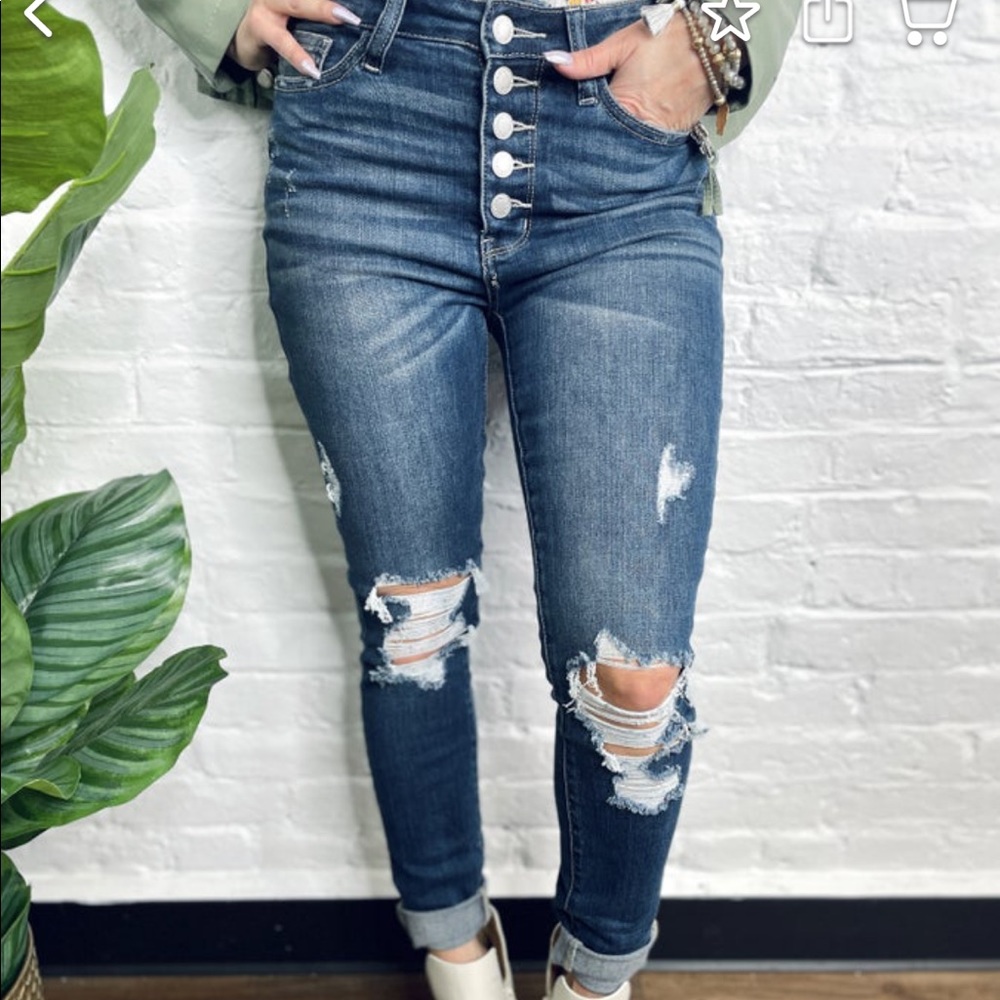 Judy Blue distressed button-fly skinny jeans